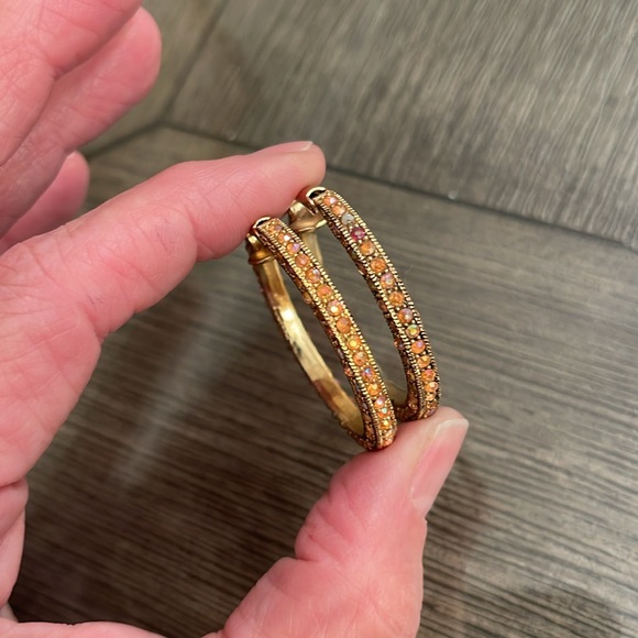 Vintage Orange Aurora Borealis Clip Hoop Earrings - Picture 5 of 15